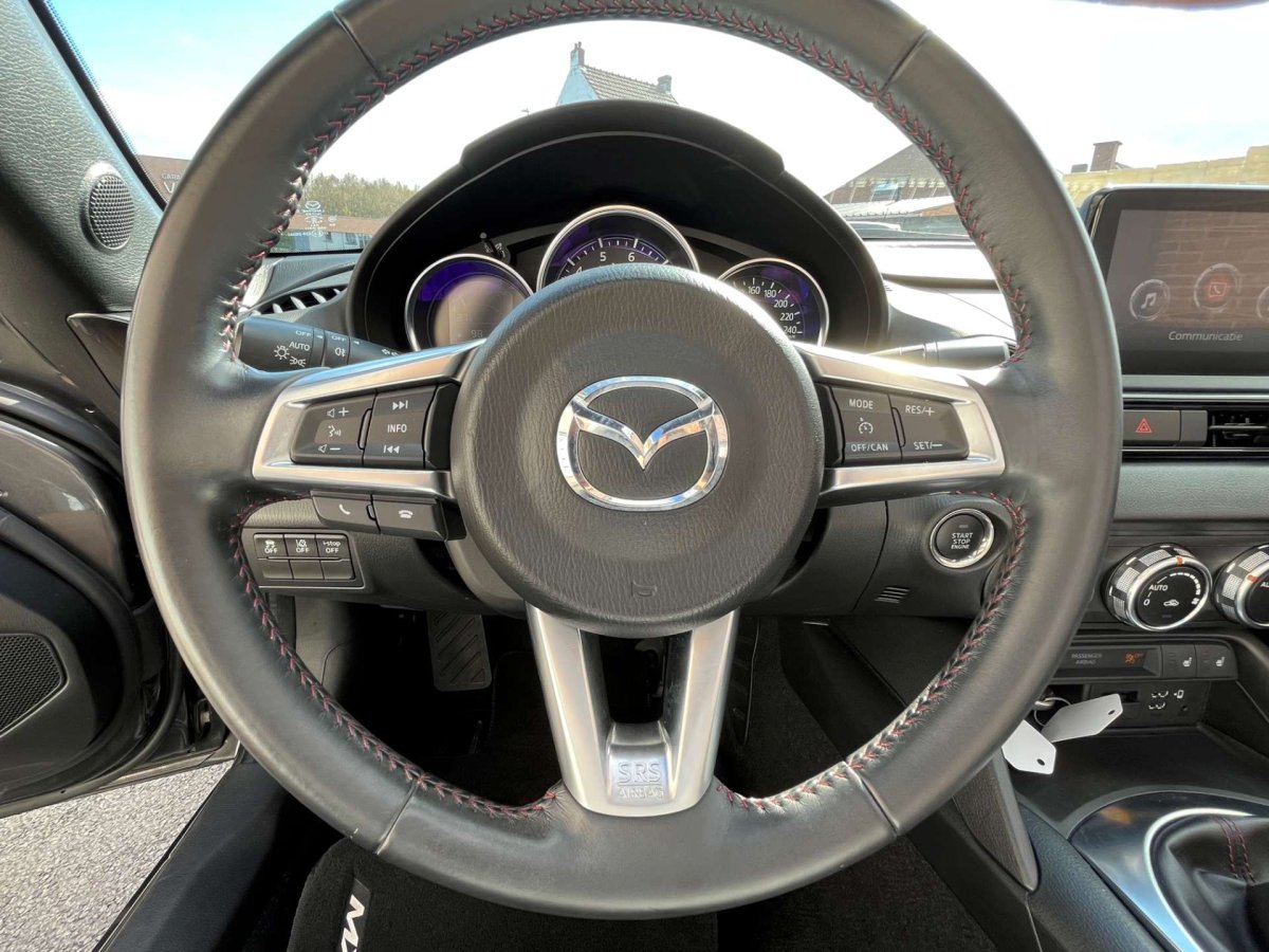 Mazda MX-5 ND 1.5 SKY-G EXCLUSIVE / Apple Carplay