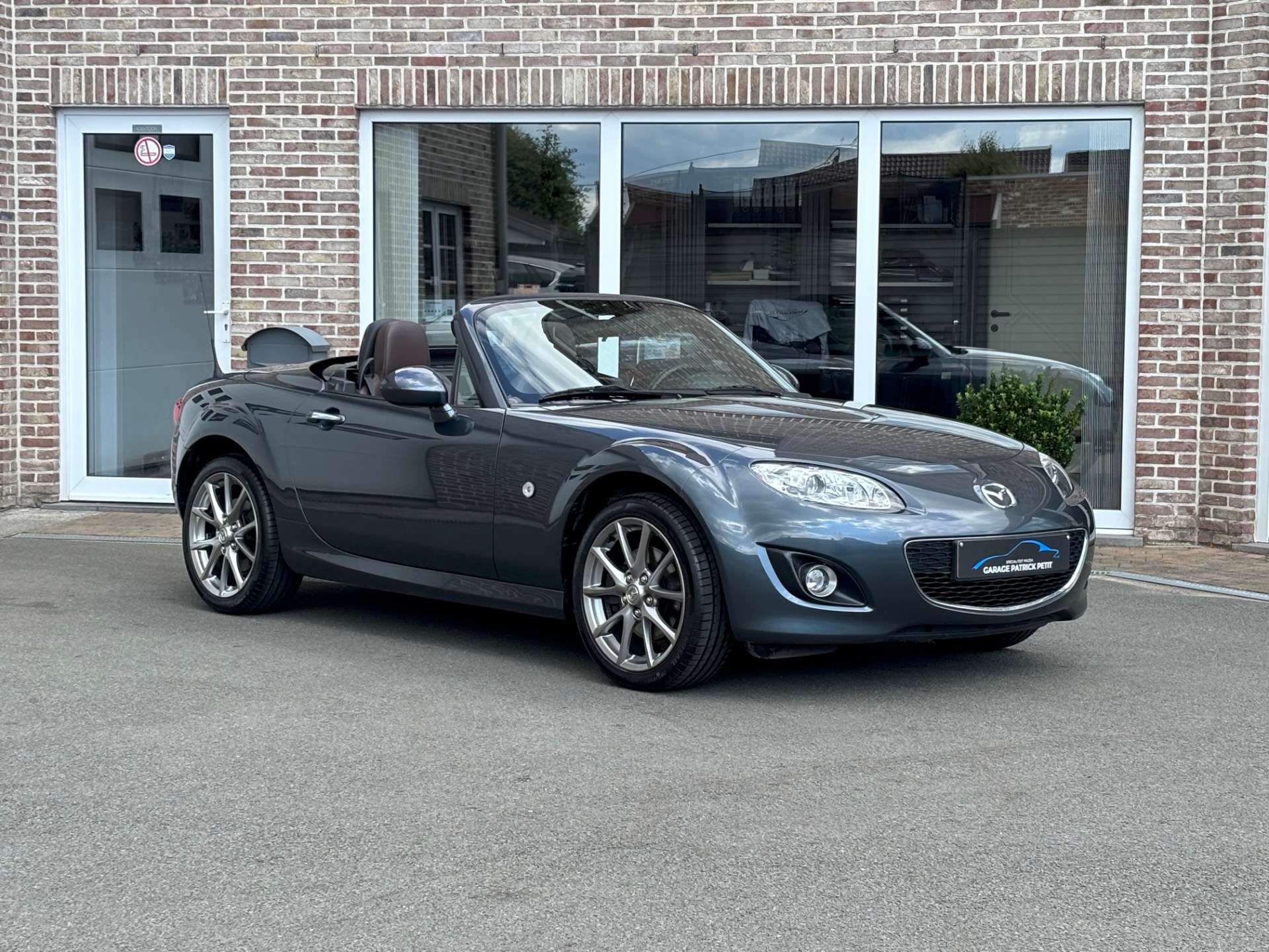 Mazda MX-5 1.8i NCFL Kaiteki Roadster Coupé
