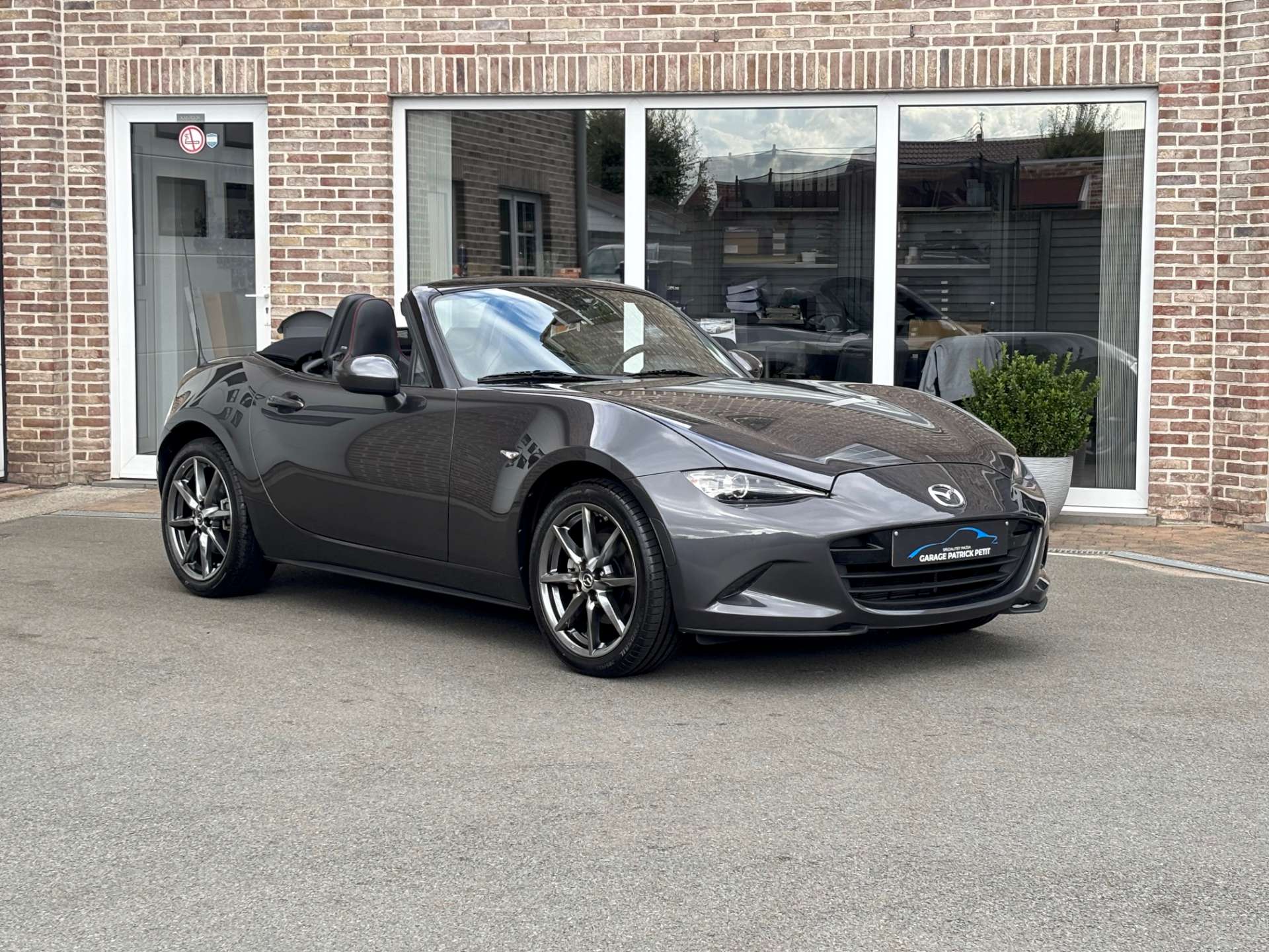 Mazda MX-5 ND 2.0 SKY-G Sport / Recaro