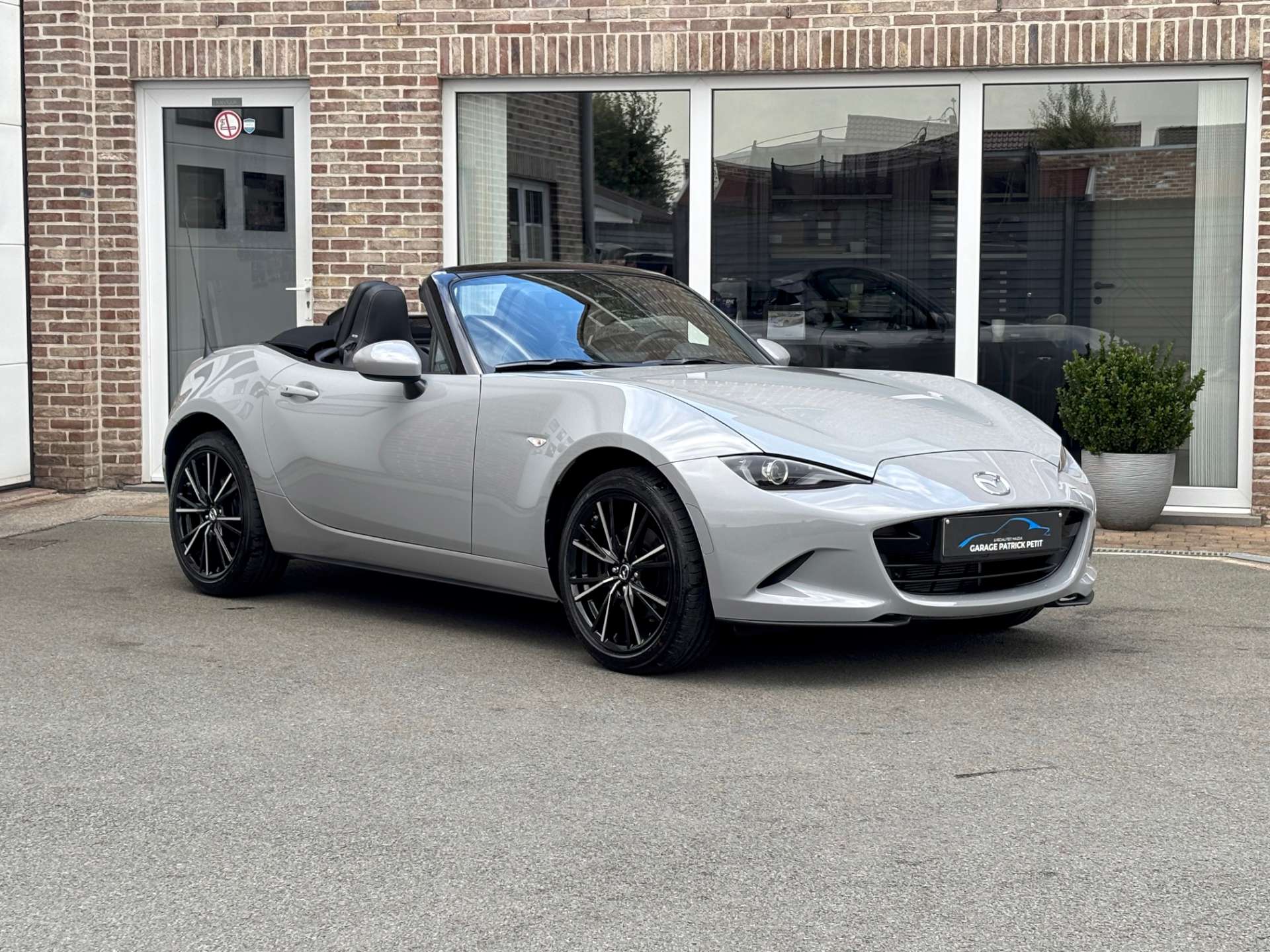 Mazda MX-5 ND 2.0 SKY-G EXCLUSIVE-LINE / MODEL 2024
