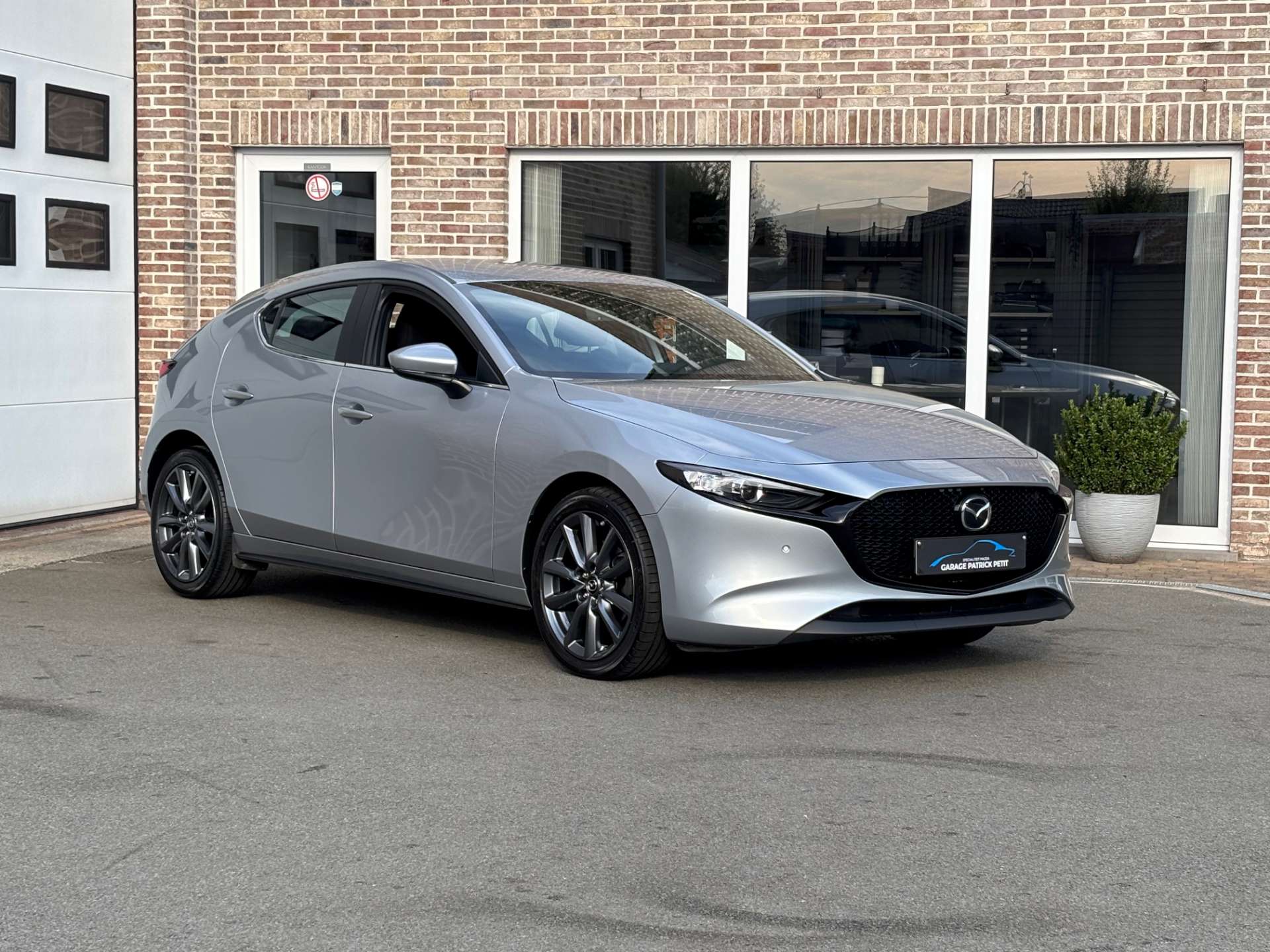 Mazda 3 2.0 M-HYBRID (150pk) / Camera