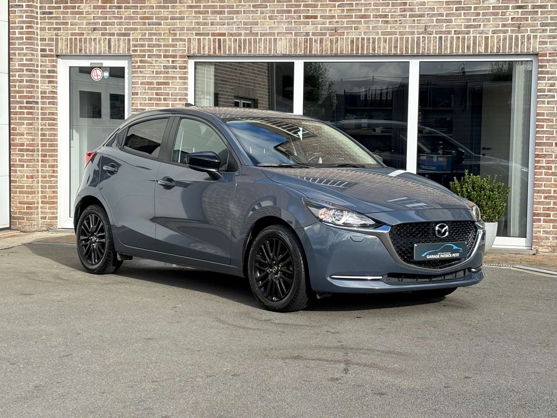 Mazda 2 1.5 M-HYBRID / Camera / Apple