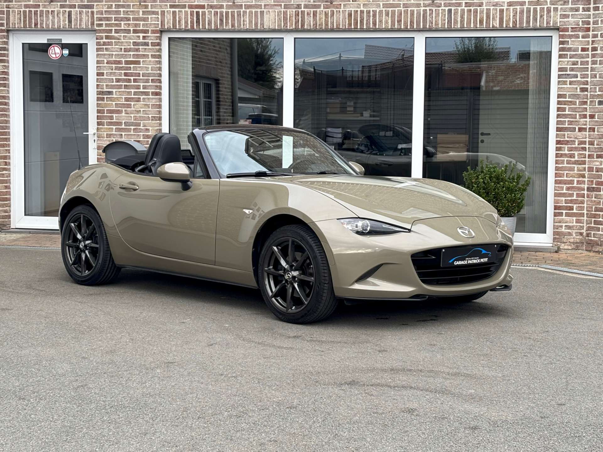 Mazda MX-5 ND 2.0 SKY-G EXCLUSIVE LINE (184pk)