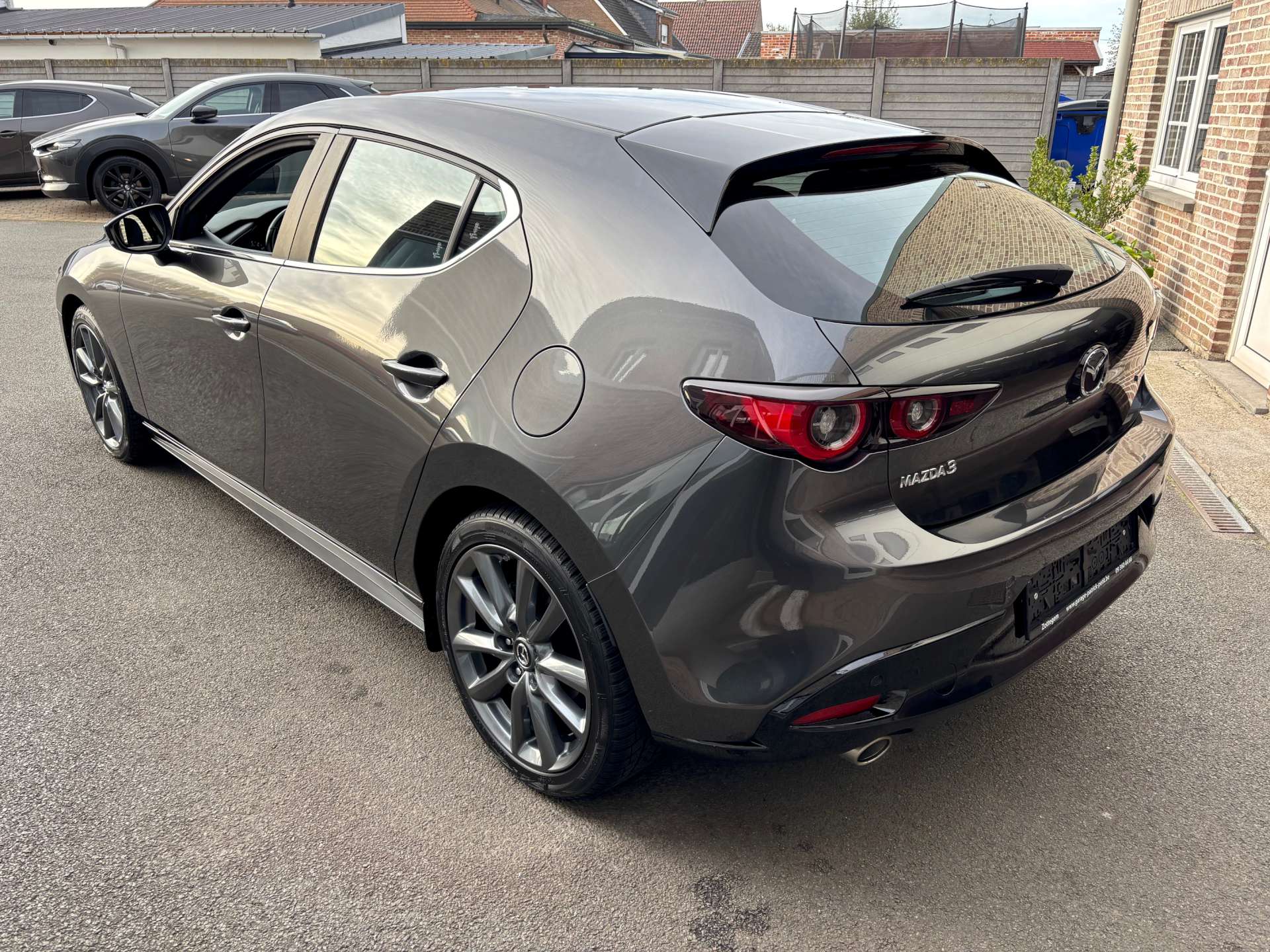 Mazda 3 2.0 M-HYBRID / 360 camera / Apple