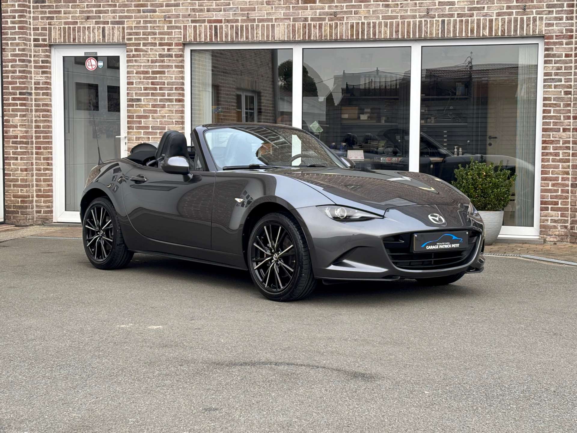 Mazda MX-5 ND 2.0 SKY-G EXCLUSIVE-LINE / MODEL 2024
