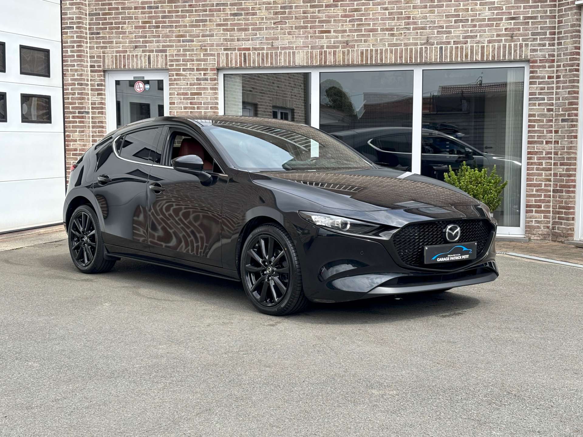 Mazda 3 2.0 M-HYBRID NAGISA