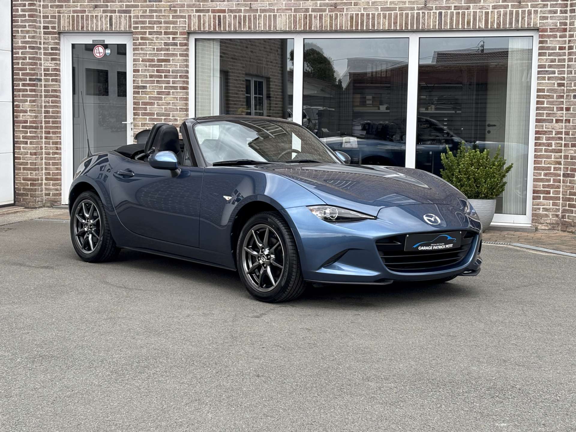 Mazda MX-5 ND 1.5 SKY-G SKYCRUISE / Apple Carplay