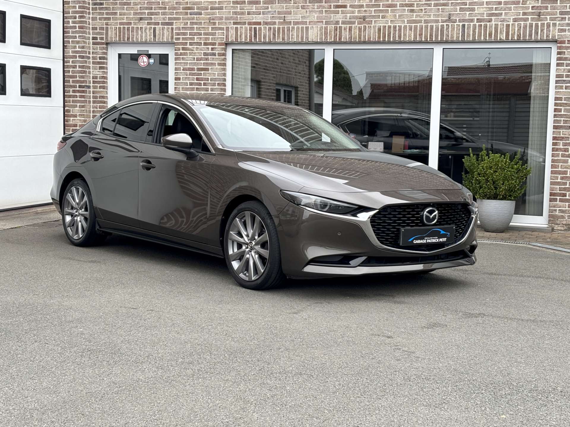 Mazda 3 2.0 M-HYBRID Sedan / Automaat / Leder / Bose / Trekhaak