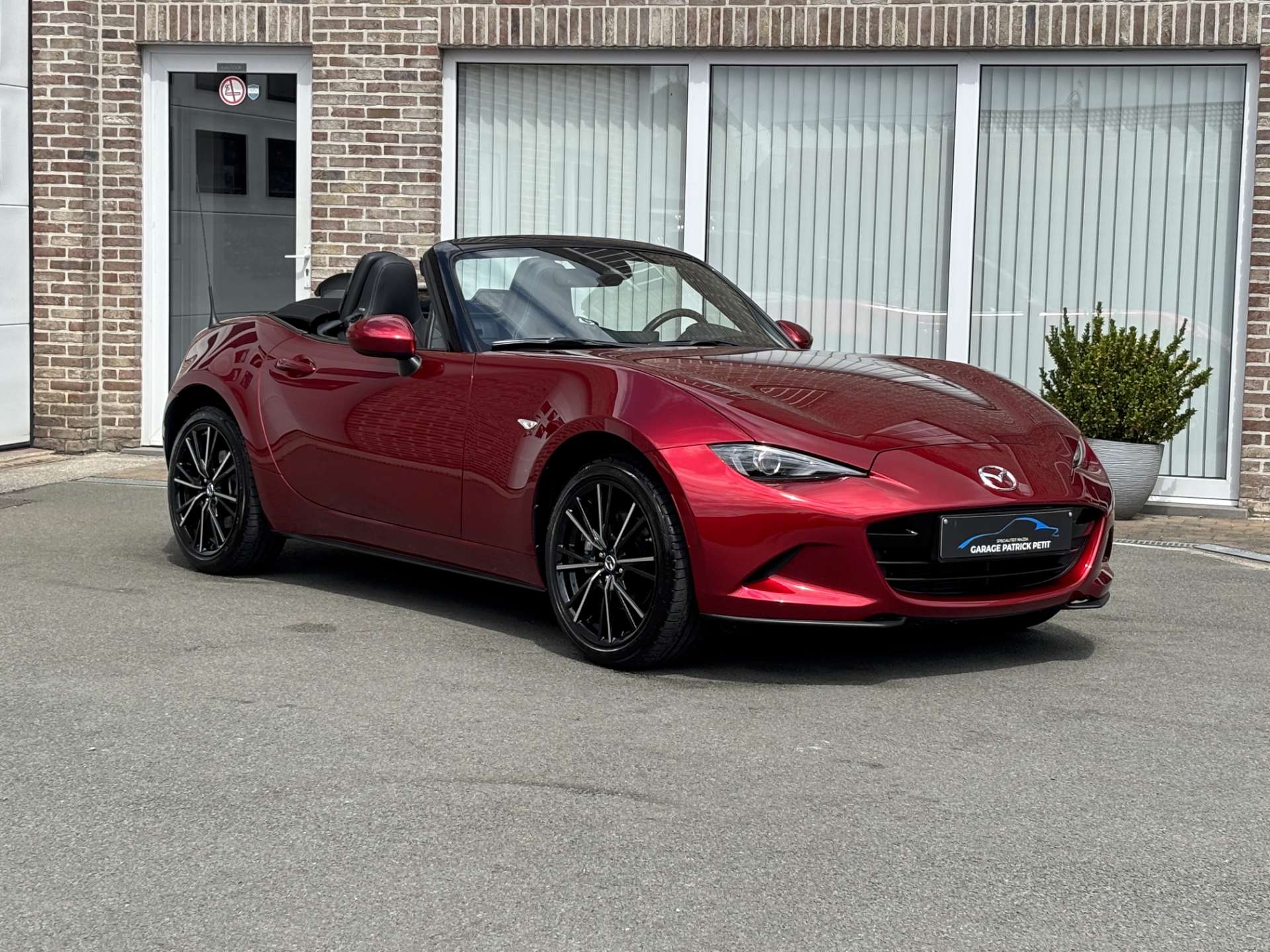 Mazda MX-5 ND 2.0 SKY-G EXCLUSIVE-LINE / MODEL 2024