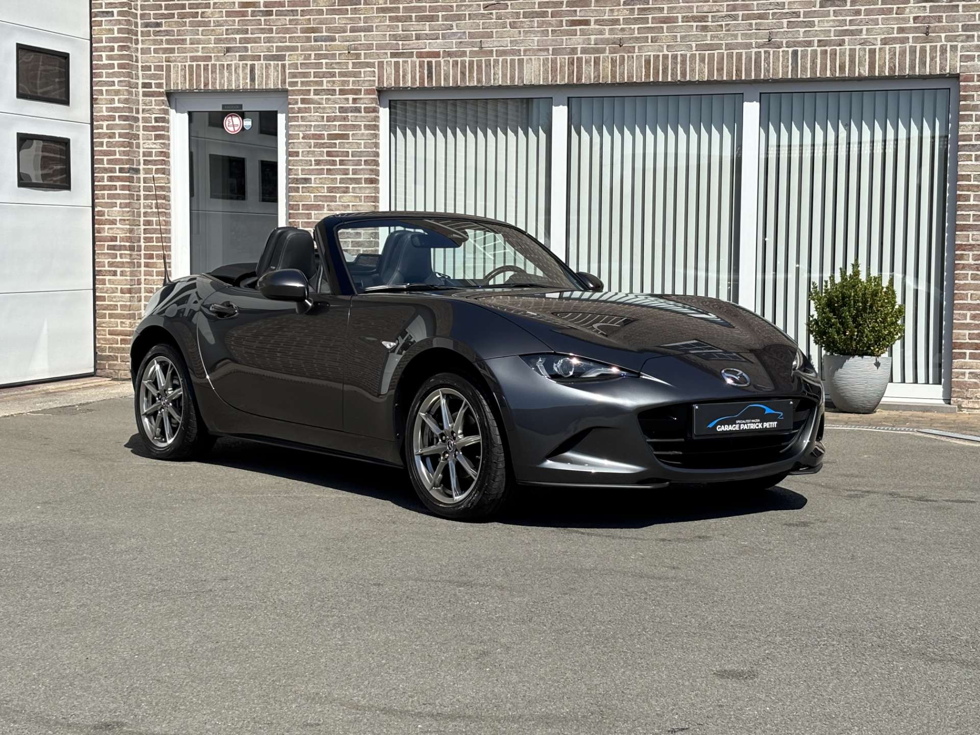 Mazda MX-5 ND 2.0 SKY-G EXCLUSIVE-LINE