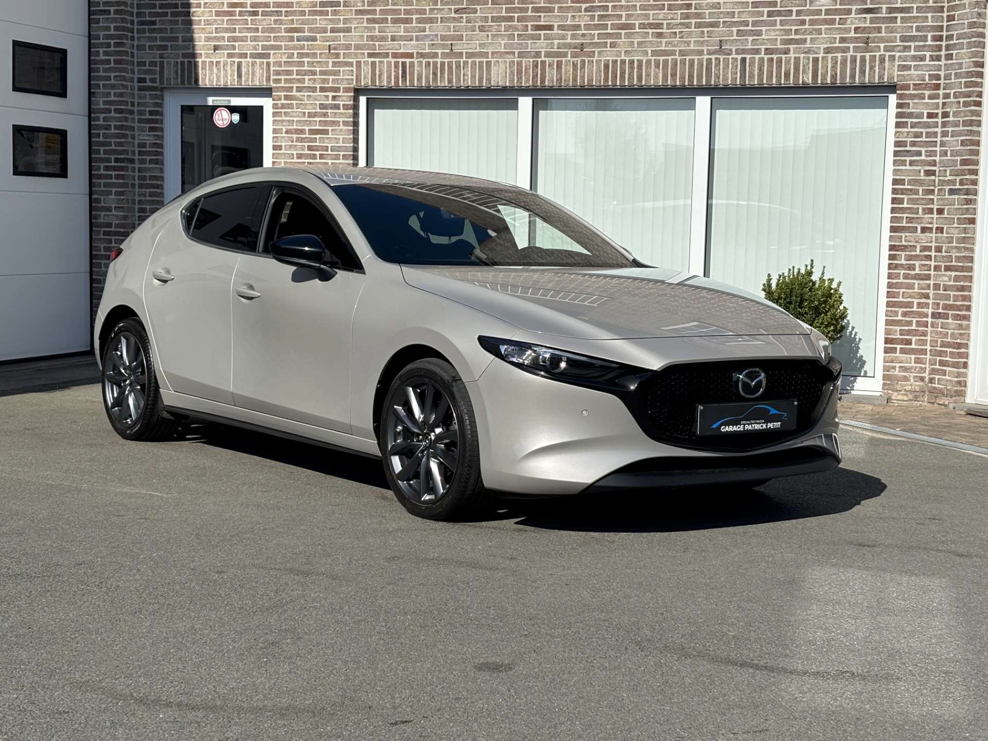 Mazda 3 2.0 M-HYBRID (150pk) / Automaat / Trekhaak