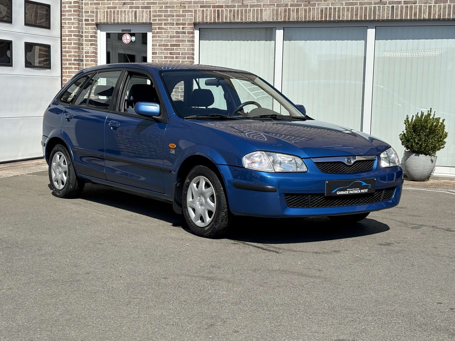 Mazda 323F 1.5 TSi