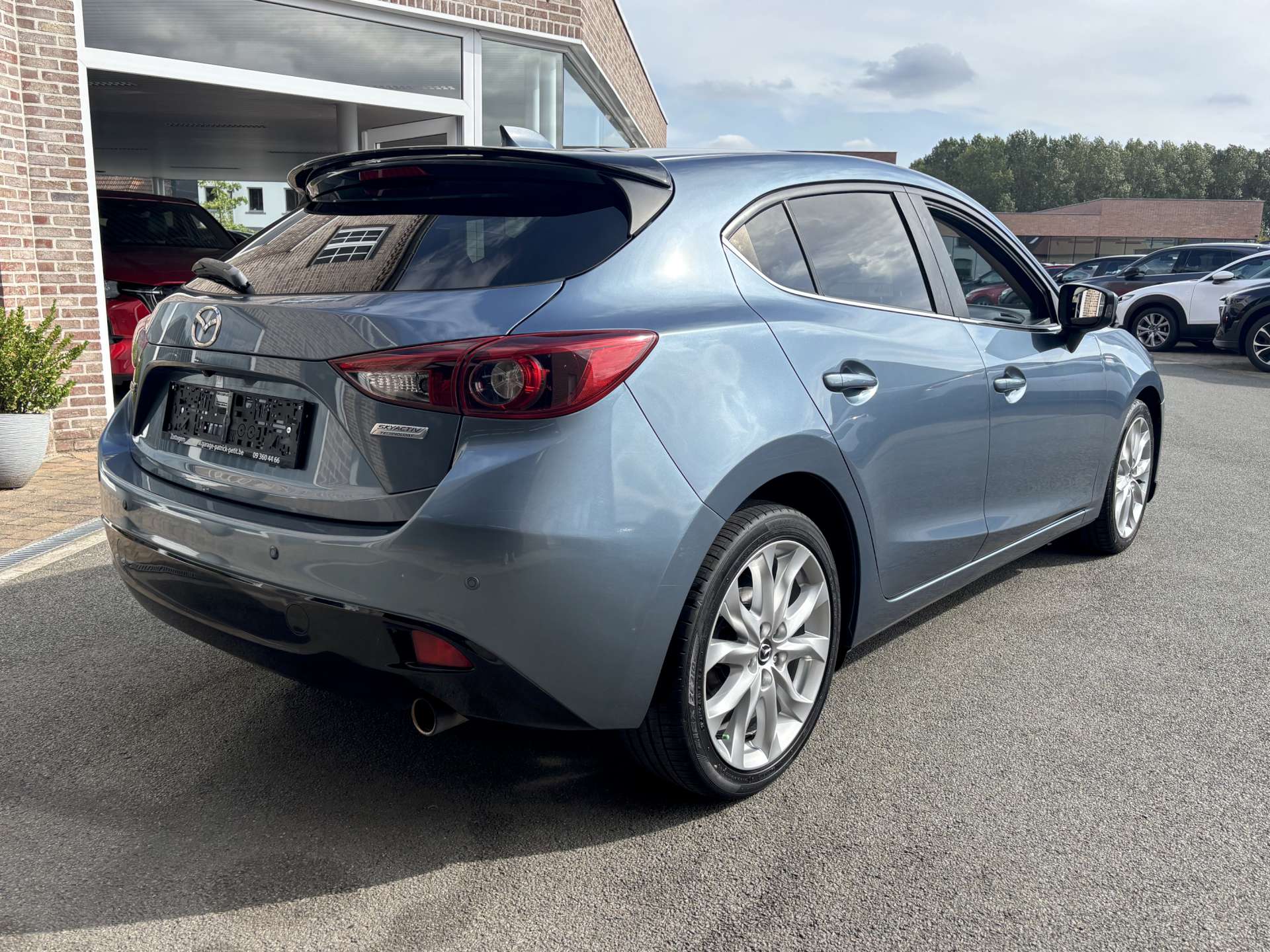 Mazda 3 1.5 SKY-G SKYCRUISE / Leder