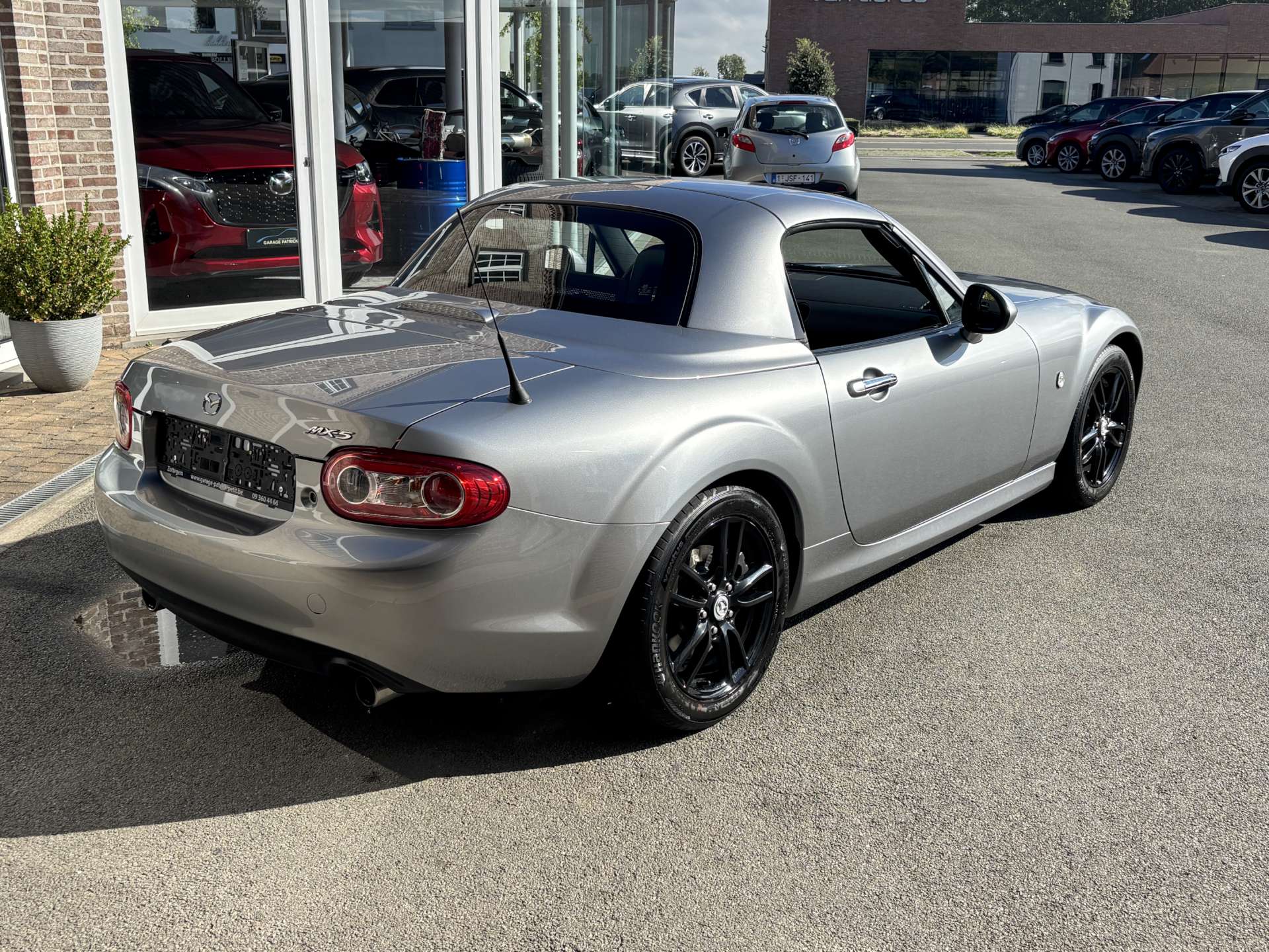 Mazda MX-5 1.8i NCFL Roadster Coupé