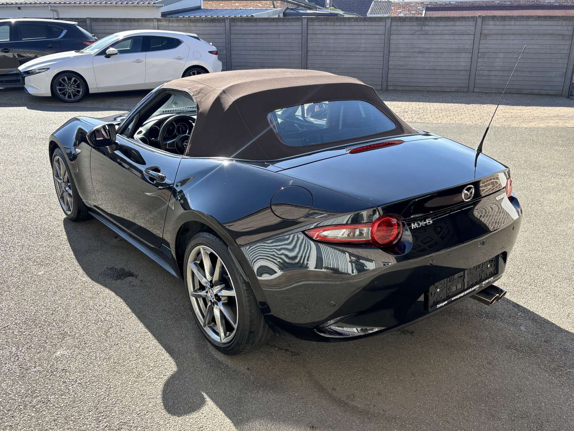 Mazda MX-5 ND 2.0 SKY-G KAZARI