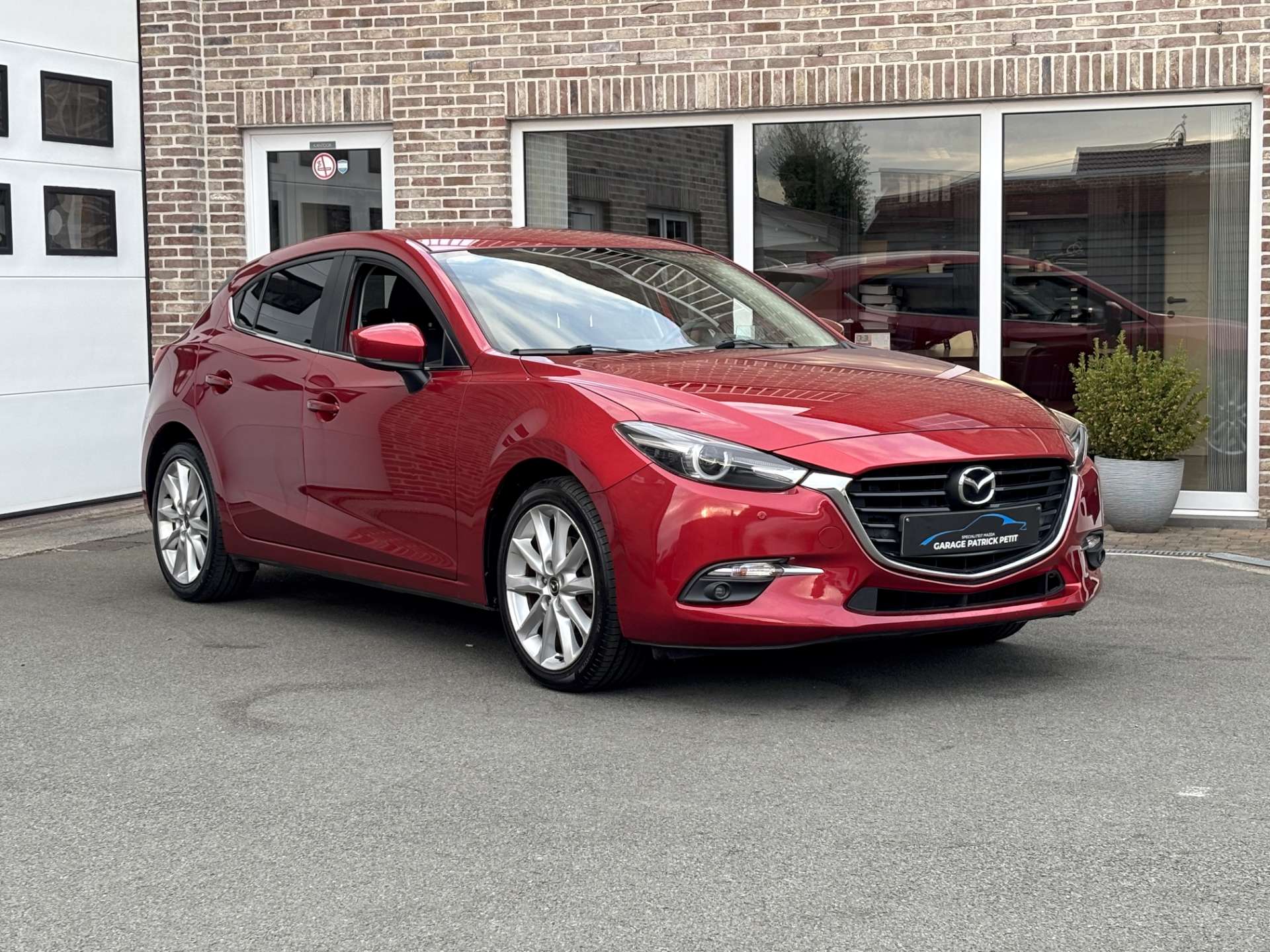 Mazda 3 2.0 SKY-G Play Edition