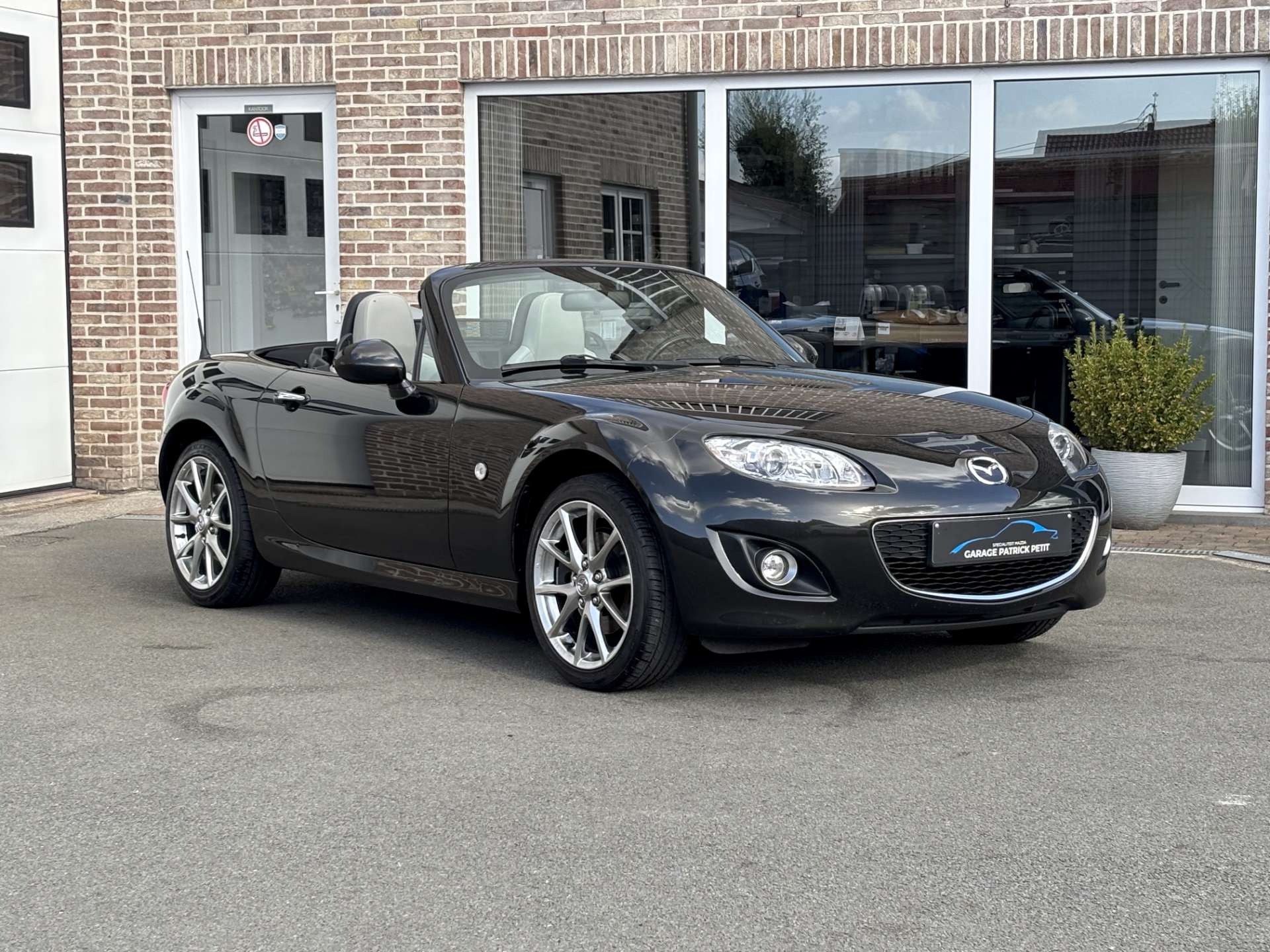 Mazda MX-5 1.8i NCFL Kaminari