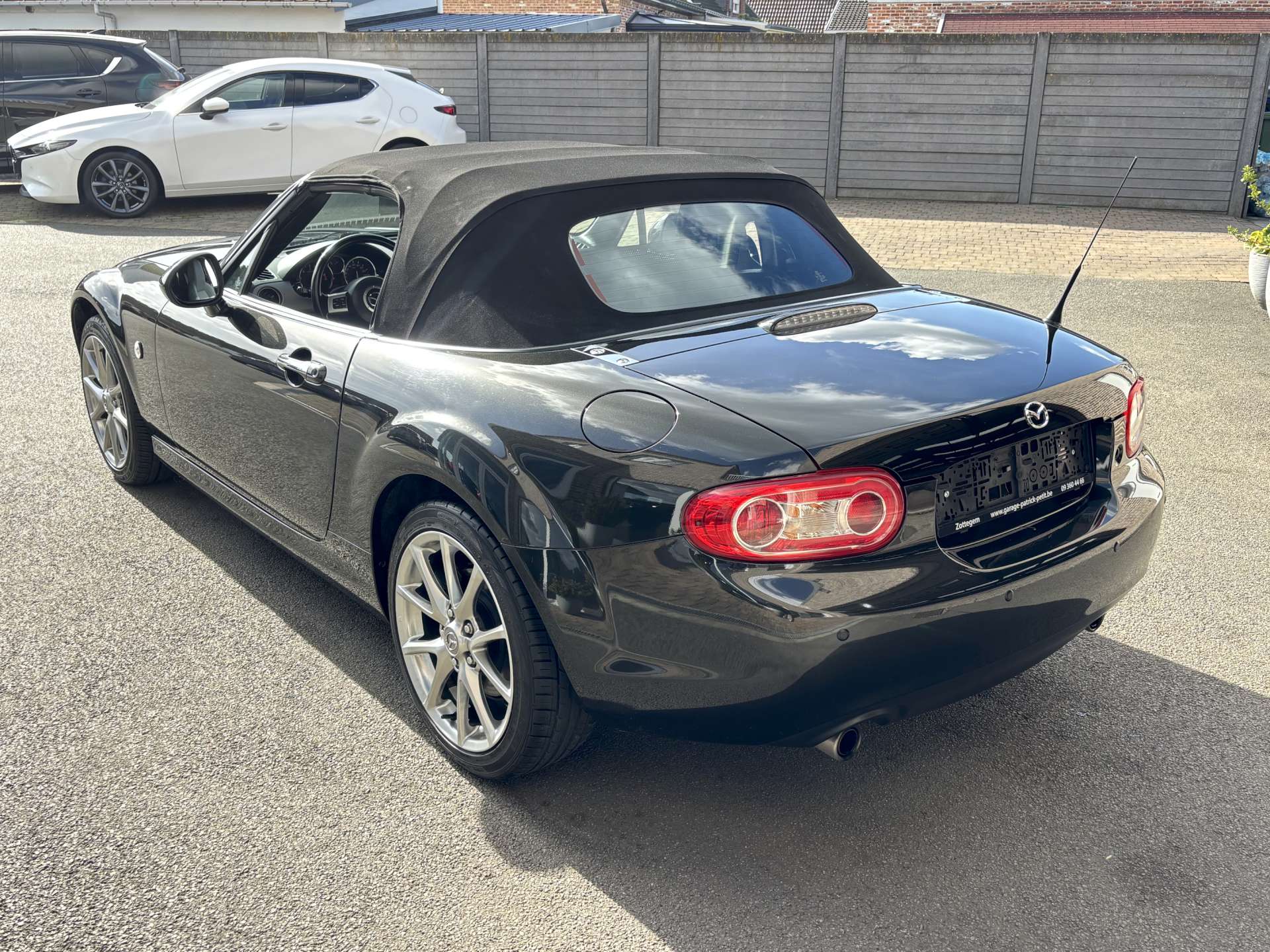 Mazda MX-5 1.8i NCFL Kaminari